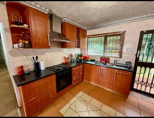 3 BEDROOM HOUSE FOR SALE IN CHASEDENE